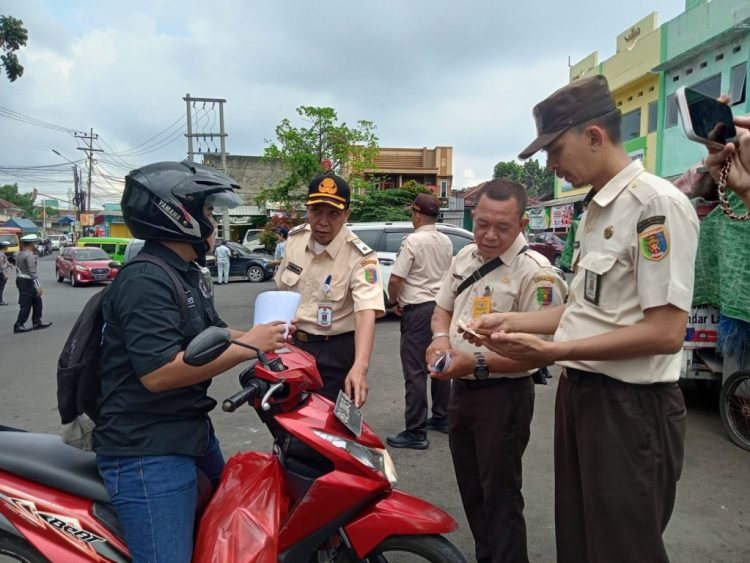 Samsat Rajabasa Gelar Razia Gabungan, Sasar Kepatuhan Pajak Kendaraan di Dua Titik Strategis