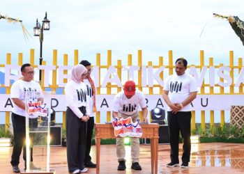 Pasar Tematik Jelajah Danau Ranau Diresmikan, Parosil Mabsus Minta Dukungan Perbaikan Infrastruktur