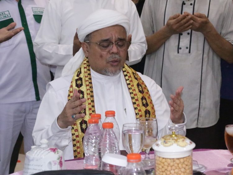 Makan Siang dan Doa Bersama di Rumah Dinas Bupati Lampung Utara, Habib Rizieq Shihab Ajak Perkuat Ukhuwah