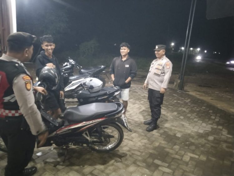 Patroli Humanis Polsek Gedong Tataan, Wujud Polri Presisi Jaga Keamanan Malam