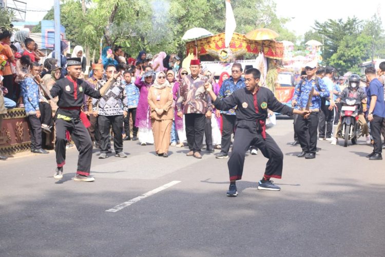 Semarak Pawai Budaya HUT ke-79 Lampung Utara, Warna-warni Tradisi Pukau Warga