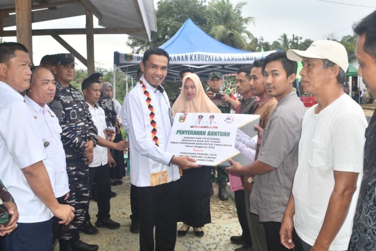 Lanal Lampung dan Pemkab Tanggamus Gelar Panen Raya Ikan Nila, Wujud Sinergi Dukung Ketahanan Pangan Daerah