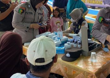 Polres Pesawaran Tunjukkan Kepedulian di HUT Bhayangkara ke-79 Lewat Bakti Kesehatan Gratis