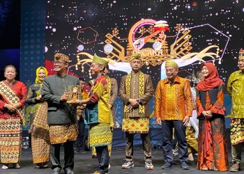 RECAKA Festival Musik Tradisi 2025: Ribuan Warga Padati Lampung Tengah, Wamen Giring Serukan Nyala Budaya