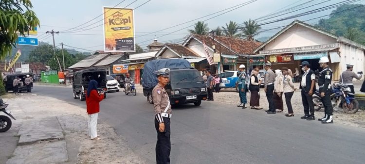 Tertib Berlalu Lintas di Jalur Wisata, Satlantas Pesawaran Jaring 23 Kendaraan dalam Razia Gabungan