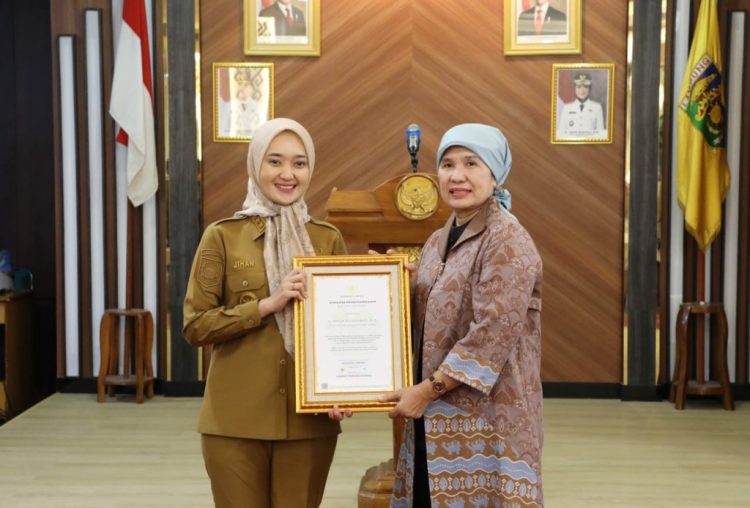 Akhiri Pengabdian, Pemprov Lampung Beri Penghormatan kepada Kadis Lingkungan Hidup Emilia Kusumawati