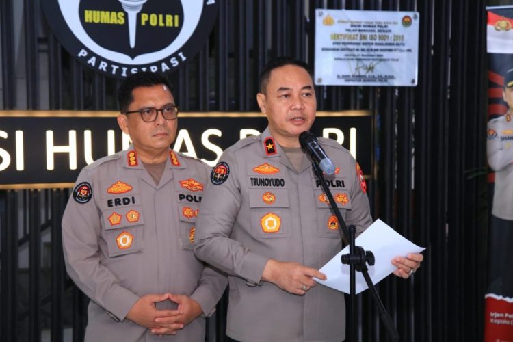 Polri Turun Tangan dalam Tragedi KM Tunu Pratama Jaya, Sampaikan Duka dan Kerahkan Bantuan Evakuasi