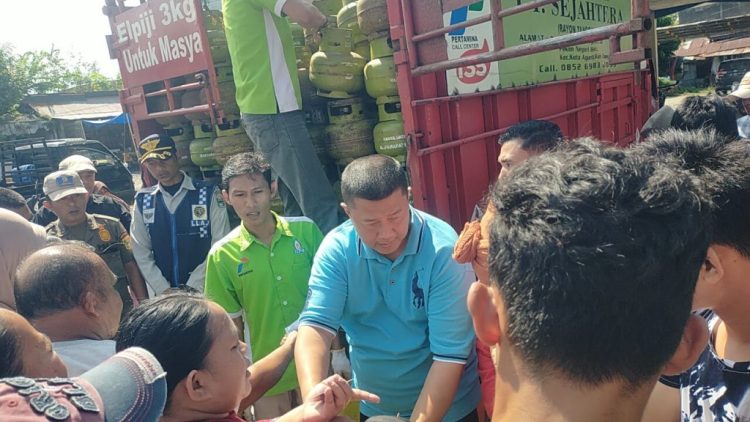 Gas Melon Langka? Tenang, Pemkab Tanggamus Turun Tangan Gelar Operasi Pasar LPG 3 Kg!