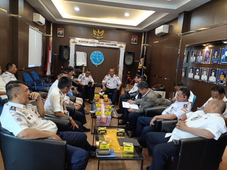 E-Pas Kecil Resmi Berlaku: Nelayan Lampung Kini Bisa Urus Perizinan Kapal Secara Online dan Gratis!