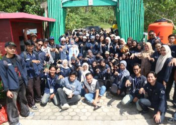 Sinergi Mahasiswa UBL & Pemda Pesawaran: Aksi Tanam Mangrove Demi Ekosistem Pesisir Berkelanjutan