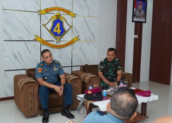 Danbrigif 4 Mar/BS Terima Kunjungan Dosen Seskoal: Bahas Strategi Pengawasan Laut Lewat Teknologi VMS di ALKI I