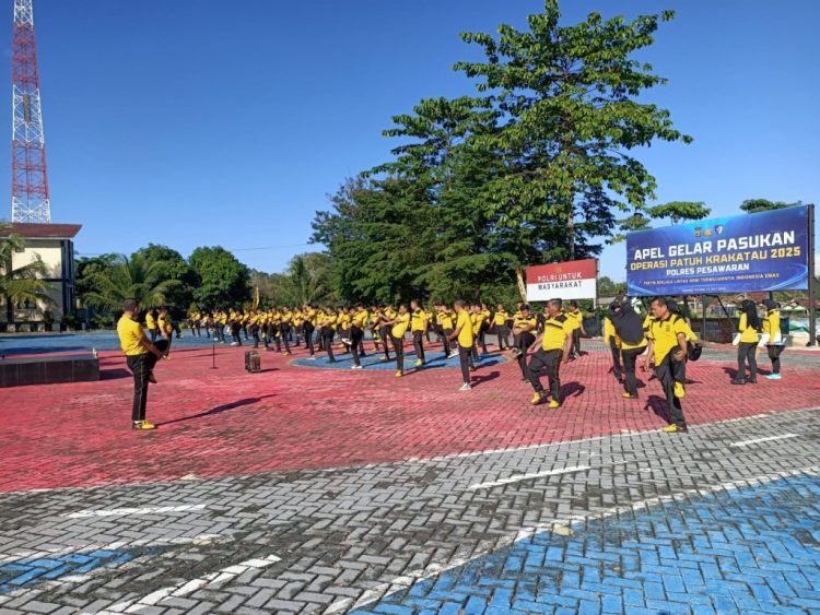 Bugar dan Solid! Polres Pesawaran Gelar Olahraga Pagi untuk Tingkatkan Kekompakan Personel