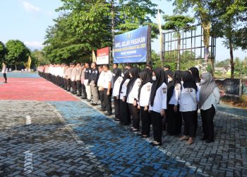 Kapolres Pesawaran Pimpin Apel Pagi: Apresiasi Disiplin Anggota dan Perkuat Komitmen Pelayanan