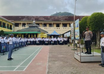 Go To School, Kapolsek Padang Cermin Ajak Pelajar SMAN 1 Disiplin dan Jauhi Kenakalan Remaja