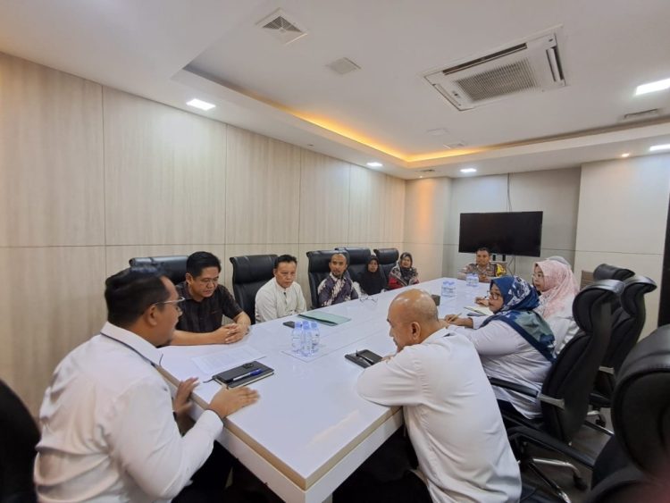 Uspika Banyumas Kawal Pemulangan Neni, PRT Asal Pringsewu yang Disandera Majikan di Jakarta