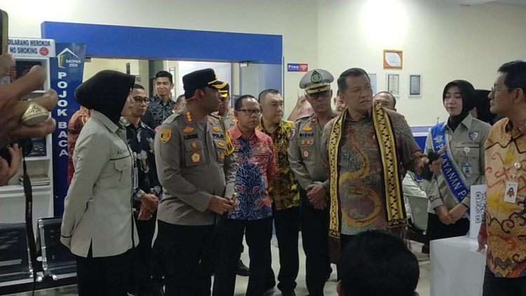 Wamen PANRB Puji Pelayanan Publik Polresta Bandar Lampung: “Cepat, Nyaman, dan Terbuka”