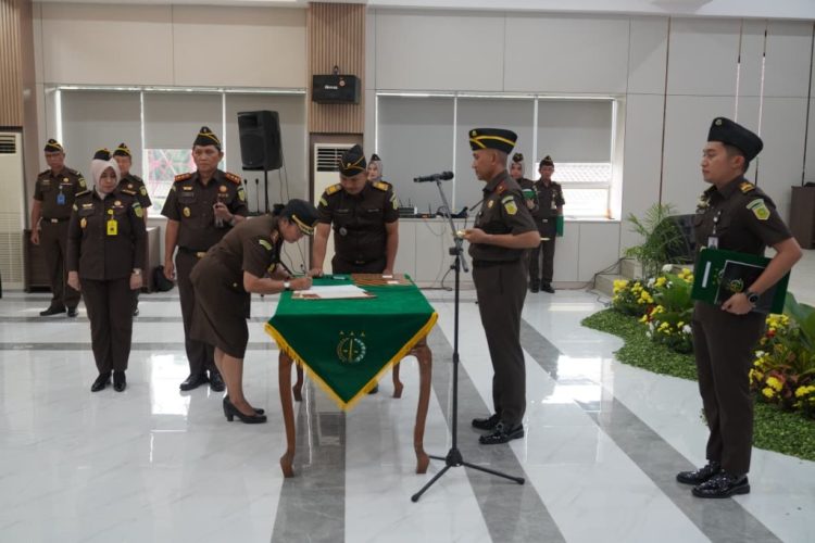 Evi Hasibuan Resmi Jabat Kajari Pringsewu, Siap Perkuat Penegakan Hukum Humanis dan Berkeadilan