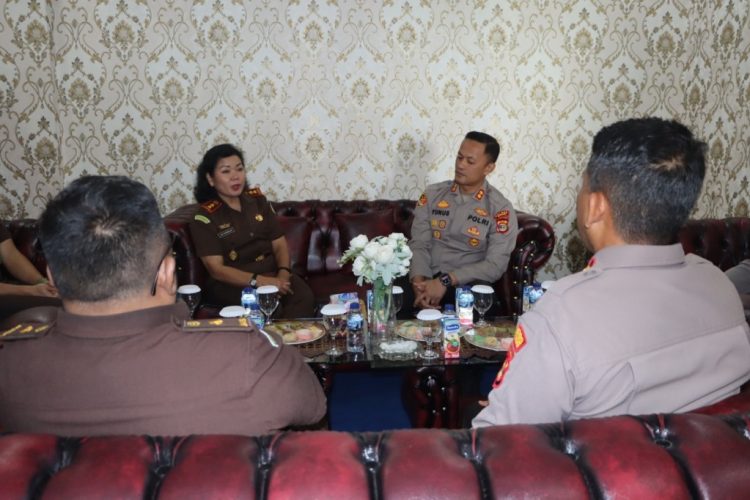 Polres dan Kejari Pringsewu Perkuat Sinergi: Penegakan Hukum Humanis dan Berkeadilan Jadi Prioritas