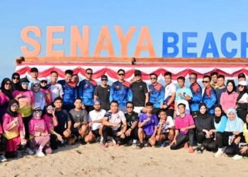 Bupati Egi dan Dandim 0421/LS Kompak Fun Run di Pesisir Kalianda, Ajak Warga Ramaikan Krakatau Beach Run 2025
