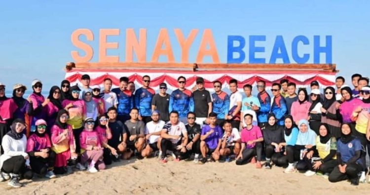 Bupati Egi dan Dandim 0421/LS Kompak Fun Run di Pesisir Kalianda, Ajak Warga Ramaikan Krakatau Beach Run 2025