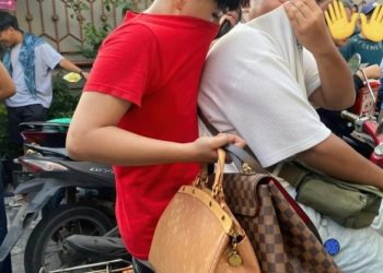 Geger! Warga Diduga Temukan Video Porno di Rumah Ahmad Sahroni, Publik Panik