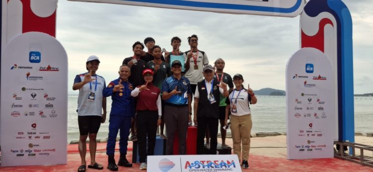 Ombak Tinggi, Tekad Lebih Tinggi: Kejurnas Open Water Swimming 2025 Memanas di Pantai Kyokko