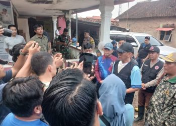 Pemkot Bandar Lampung Salurkan Bantuan Tunai untuk Korban Banjir dan Longsor di Way Tataan