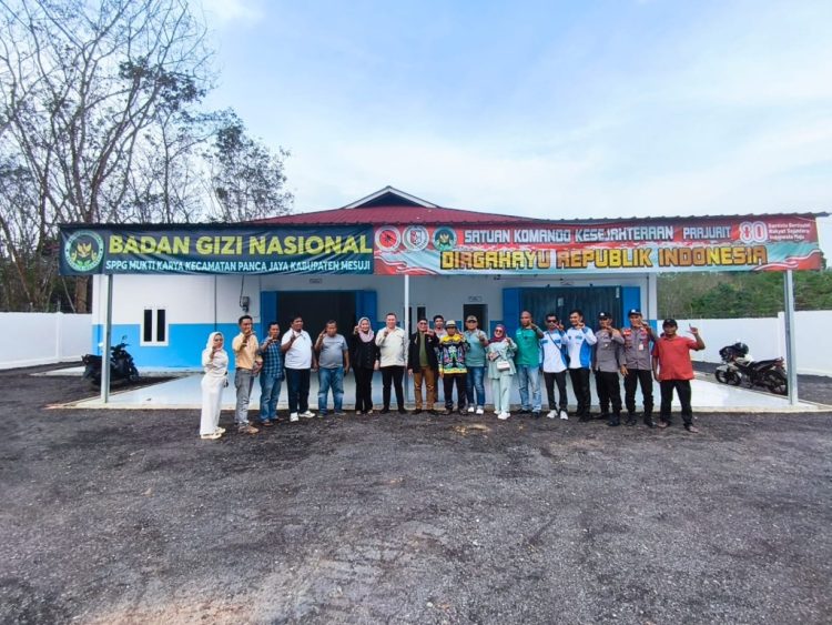 Ketua Umum PPWI Bersama Ketua Umum Yayasan SKKP Tinjau Dapur Sehat di Kabupaten Mesuji Lampung