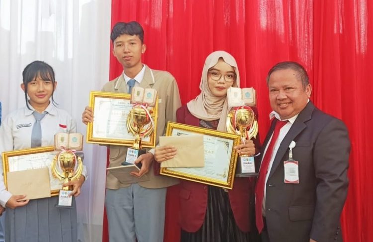 Suasana Khidmat Apel Kehormatan dan Renungan Suci dalam Rangka HUT RI ke-80 di TMP Tanjung Karang, Bandar Lampung