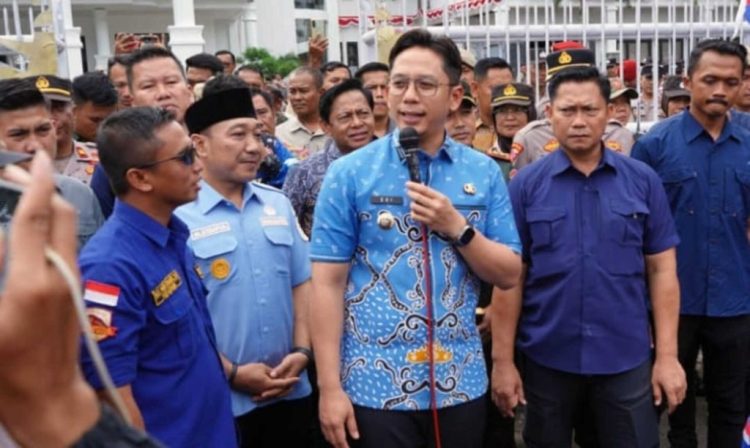 Ratusan Warga Desa Sinar Palembang Gelar Aksi Unjuk Rasa di Kantor Bupati Lampung Selatan