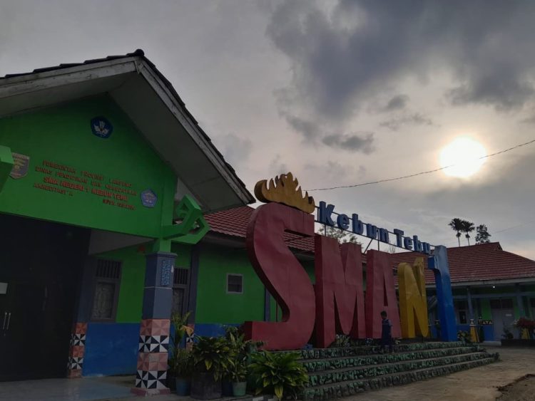 SMAN 1 Kebun Tebu Raih Penghargaan Sekolah Adiwiyata Provinsi Lampung 2025: Komitmen Lingkungan yang Nyata