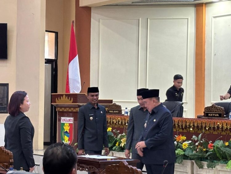 DPRD Tanggamus Gelar Paripurna Penandatanganan MoU KUPA-PPAS 2025, Tegaskan Arah Kebijakan Perubahan APBD