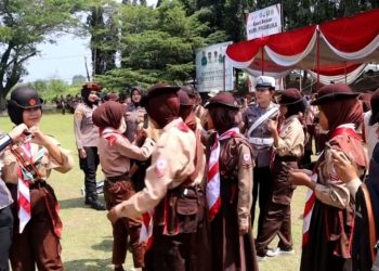 Polwan Polres Tanggamus Kampanyekan “Rise and Speak” untuk Lindungi Perempuan dan Anak di Apel HUT Pramuka ke-64