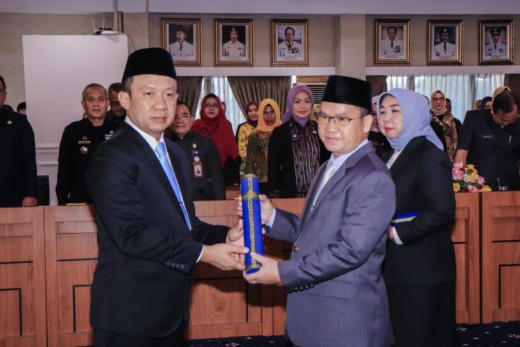 Sekdaprov Lampung Lantik Dua Pejabat Baru: Fokus Pembangunan Desa dan Penguatan Perlindungan Perempuan-Anak