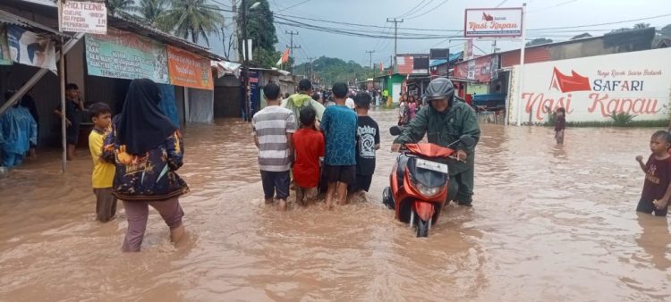 Banjir dan Erosi Serang Desa Sukajaya Lempasing, Ribuan Warga dan Wisatawan Terdampak