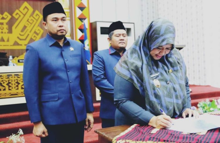 DPRD Pringsewu Sahkan Perubahan APBD 2025, Fokus pada Disiplin dan Efisiensi