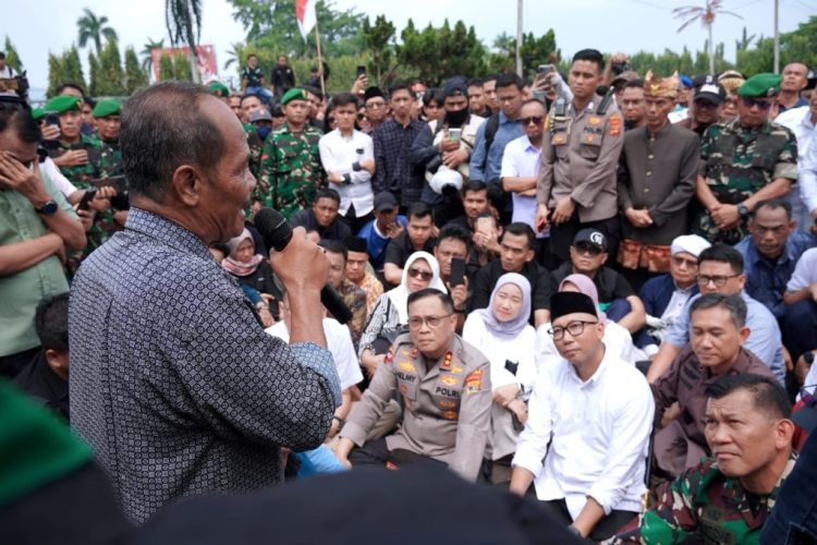 Dialog Lesehan Bersama Massa Aksi, Gubernur, Pangdam, dan Kapolda Lampung Tegaskan Komitmen Menampung Aspirasi