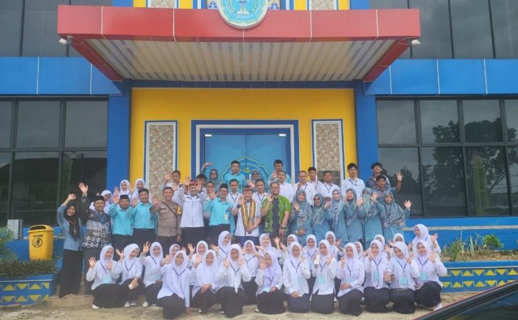 Bupati Pringsewu Salurkan Bantuan untuk Keluarga ABK Korban Kapal Tenggelam, Wujud Kepedulian Pemerintah Daerah