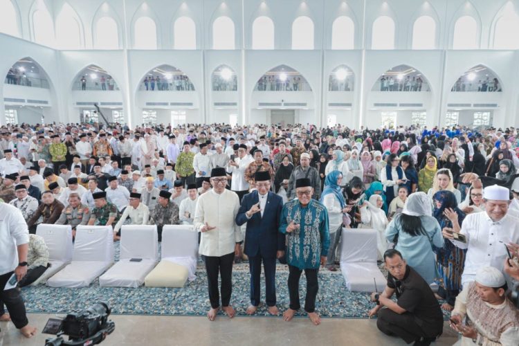 Menteri Agama Resmikan Masjid Raya Al-Bakrie, Lampung Kini Punya Ikon Ibadah dan Pusat Ekonomi Umat