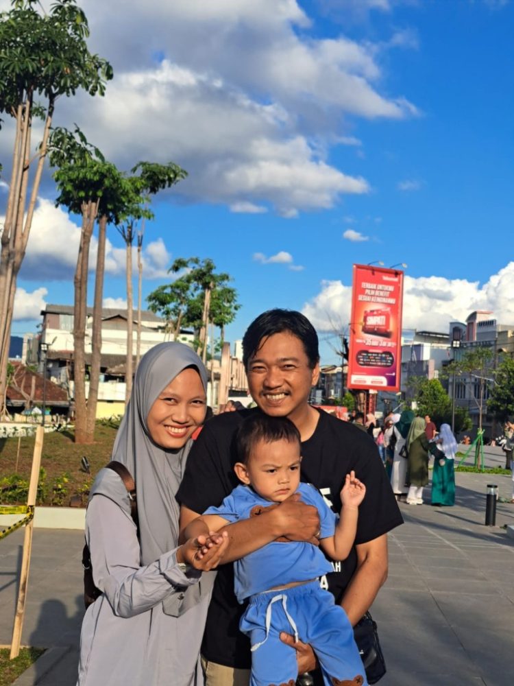 Ledakan Satire! Penyair Muda Bandar Lampung Hantam Kebijakan Pendidikan Ilegal Lewat Alegori Brutal