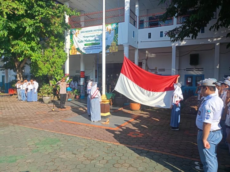 Jadi Pembina Upacara di SMA 1 Kotabumi, Kapolres Lampung Utara Ingatkan Bahaya Kenakalan Remaja