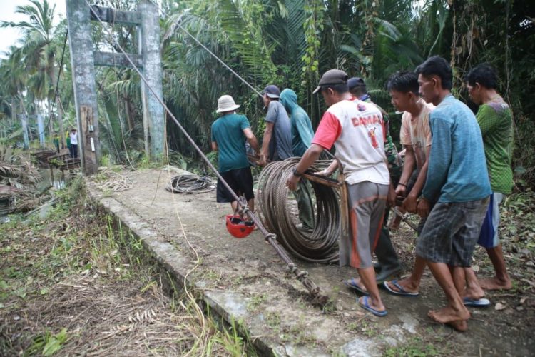 Gotong Royong Mewujudkan Lampung Bersatu: Jembatan Gantung Tampang Muda Kembali Terbentang