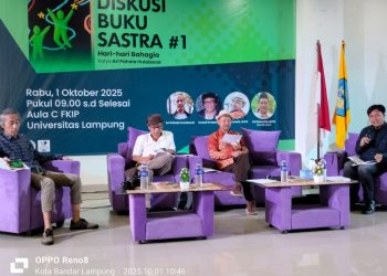 Diskusi Buku “Hari-Hari Bahagia”: Munaris Ungkap Klimaks Sejati Seorang Penyair Ada di Puisi