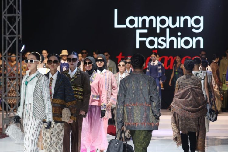 Lampung Fashion Tendance 2025 Resmi Dibuka, Tampilkan Desainer Nasional dan Internasional
