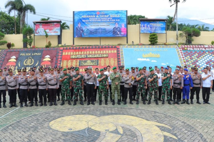 Pangdam XXI/Radin Inten Kunjungi Polres Tanggamus, Tegaskan Soliditas dan Kekompakan TNI-Polri untuk Jaga Keamanan Daerah