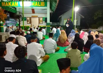 Hari Santri Nasional 2025: Pemkab Pringsewu Gelar Istighotsah Khidmat di Makam KH. Ghalib, Santri dan Ulama Dihormati
