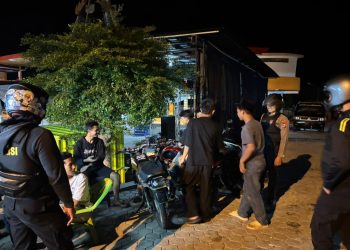 Polisi Siaga di Gisting! Patroli Perintis Presisi Polres Tanggamus Gencar Cegah Balap Liar dan Aksi Kriminalitas