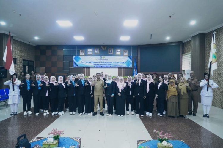 Bupati Pringsewu Harapkan PERWOSI Tingkatkan Peran Wanita dalam Dunia Olahraga