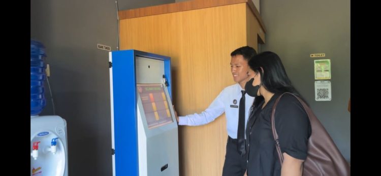 Lapas Dharmasraya Tunjukkan Wajah Humanis: Layanan Kunjungan Keluarga WBP Berjalan Lancar dan Penuh Kehangatan