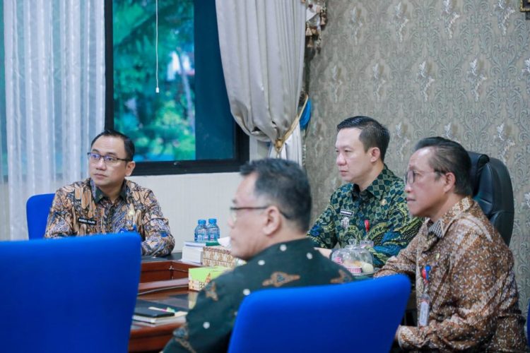 ASKOMPSI Kunjungi Lampung, Sekdaprov Tegaskan Komitmen Digitalisasi Pelayanan Publik